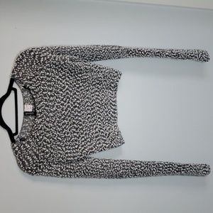 H&M Divided Wimsigoth Popcorn Knit Black White Long Sleeve Crop Top